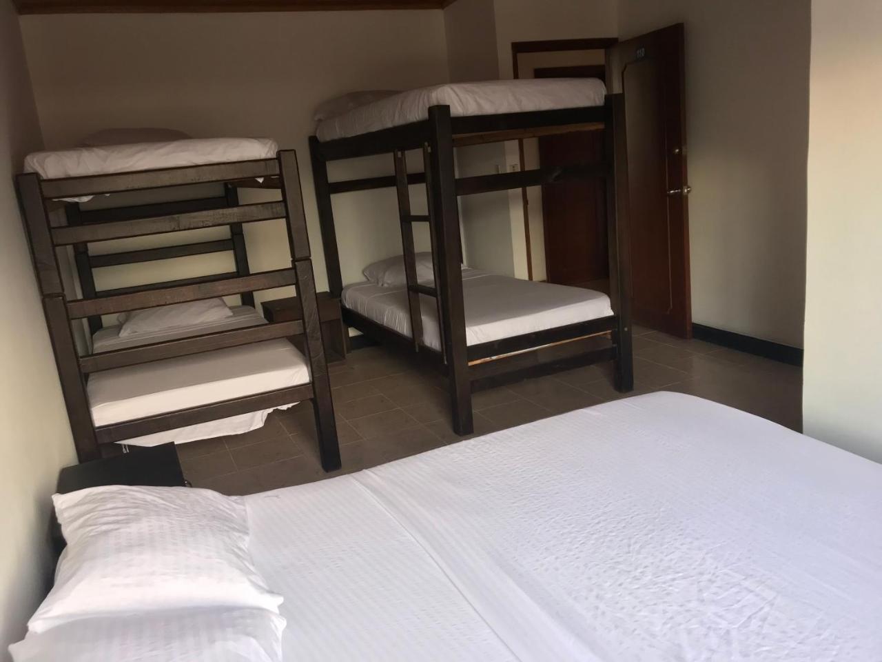 Hotel Y Balneario El Descanso Villavicencio Exteriér fotografie